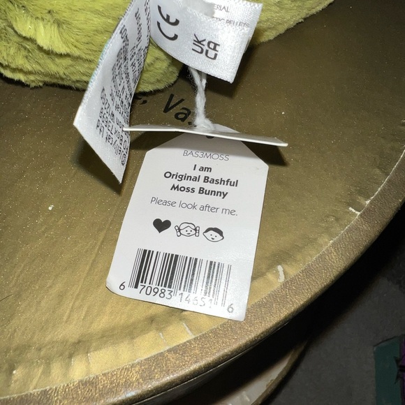 MOSS BASHFUL BUNNY HTF RARE - Picture 5 of 5